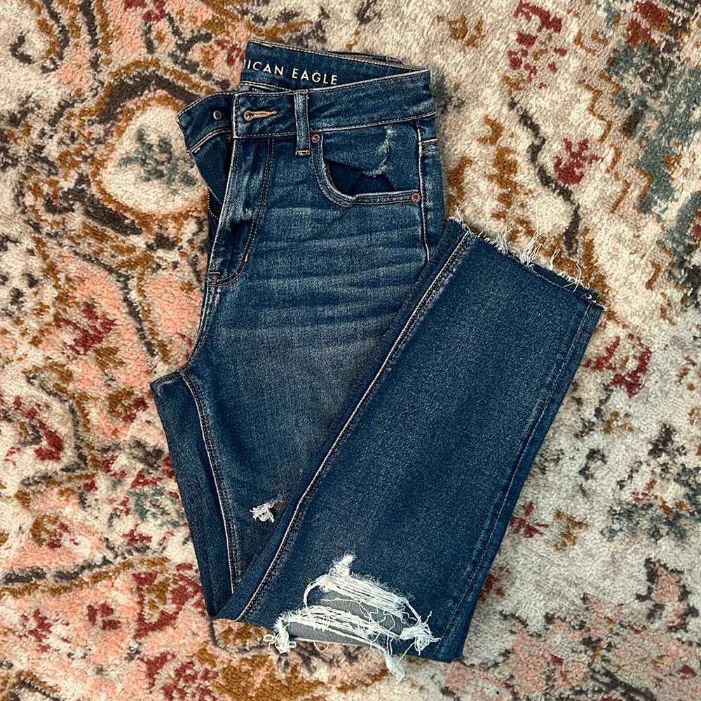 🦅American Eagle Mom Jeans